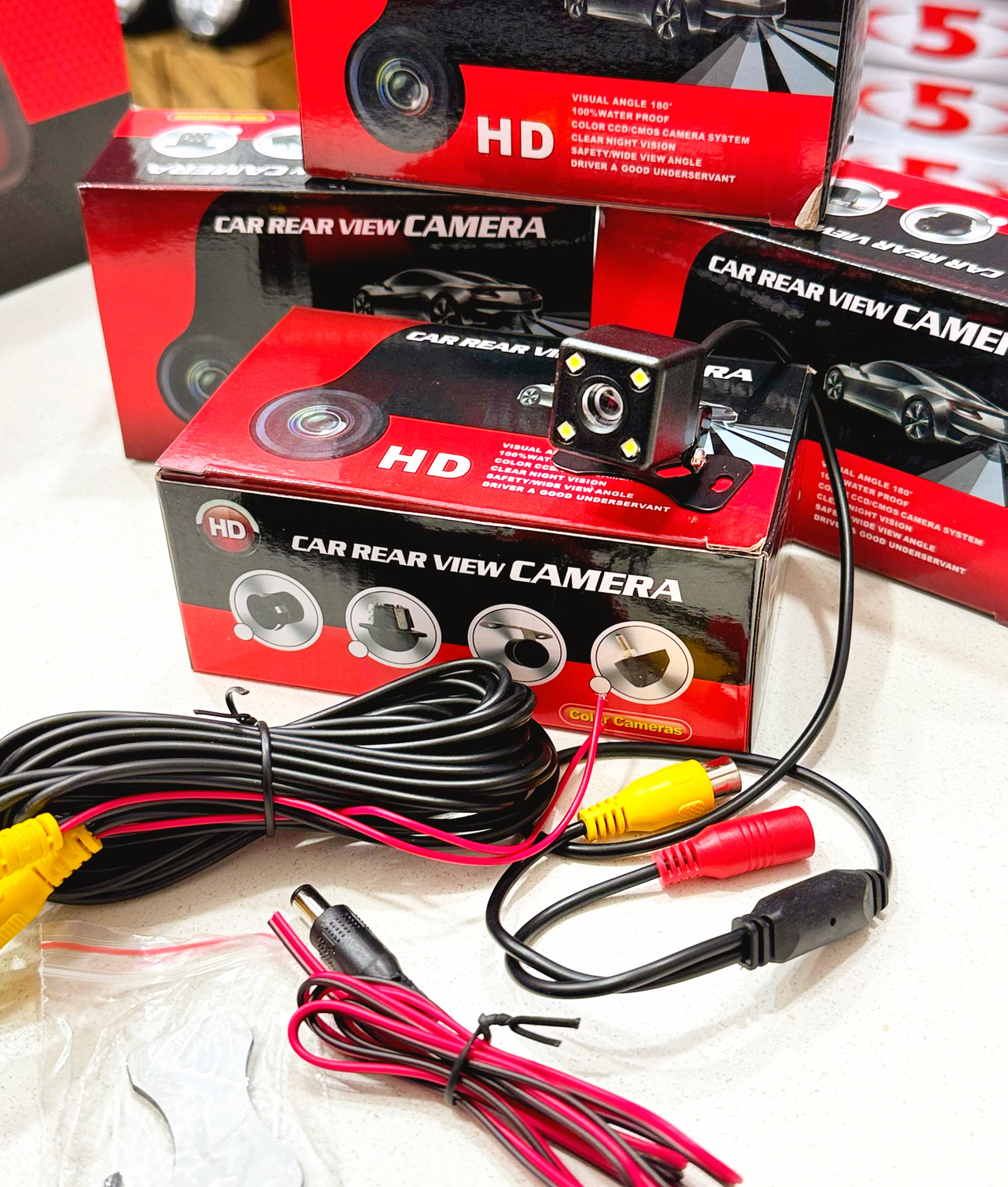 Камера заднего вида (L606)